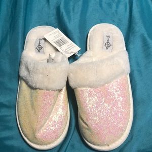 Woman’s slippers